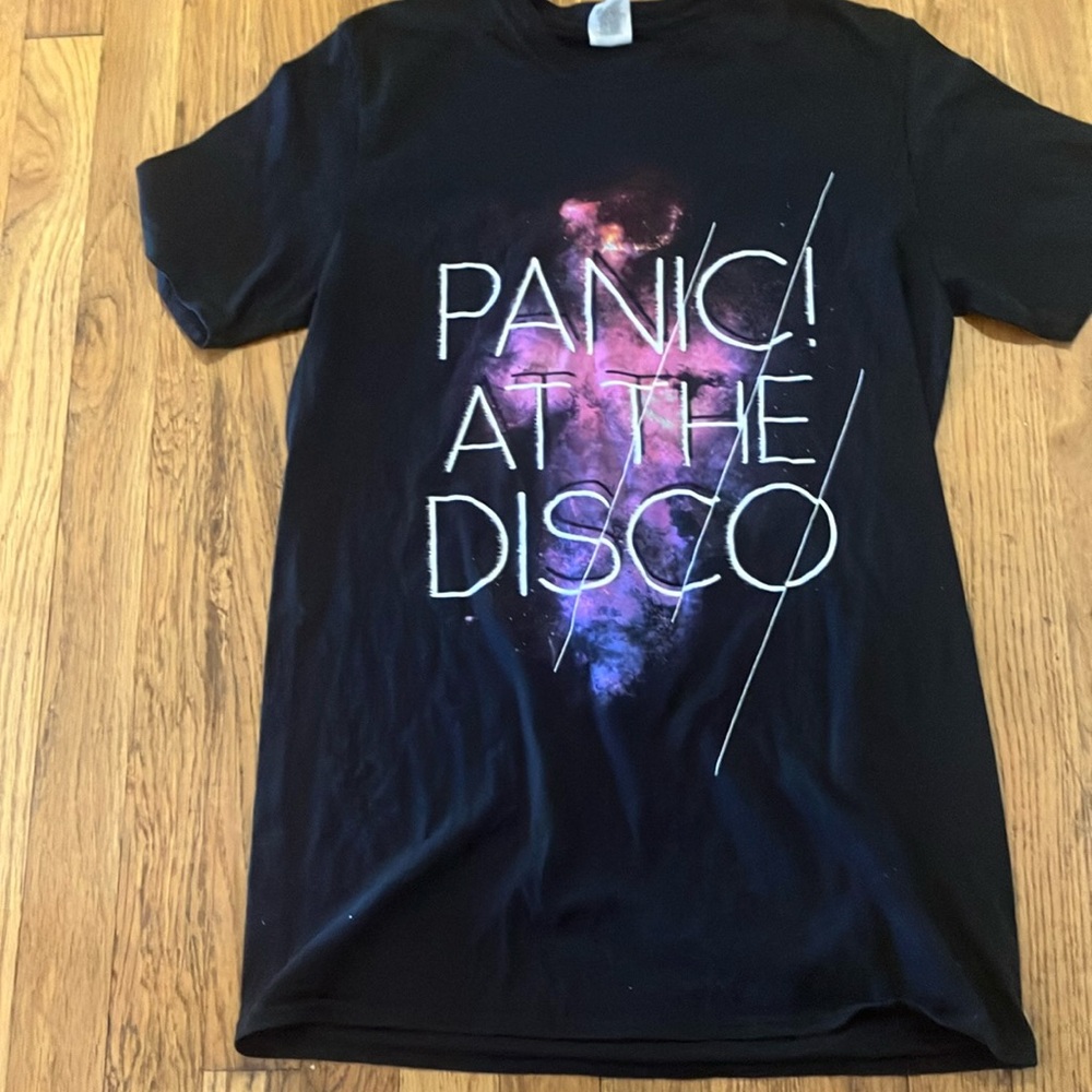 Panic! at the disco black tee size medium